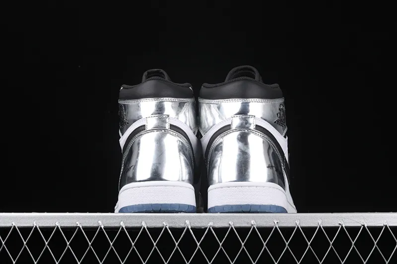 All categories Air Jordan Jordan series basketball shoes Air Jordan 1 High #ZG version Air Jordan 1 Pass The Torch AJ1 Joe 1 Leonard liquid electroplating silver AQ7476-016